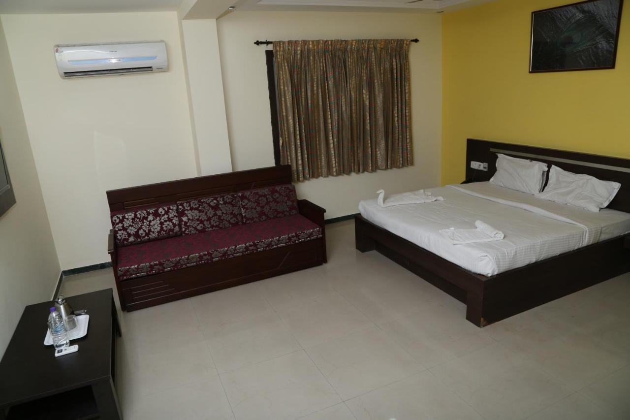 Landmaark Hotels Tiruppur Extérieur photo
